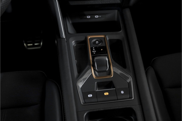 CUPRA Leon Sportstourer 1.5 TSI e-Hybrid 204 PK Business | Drive Pack | Dig. Cockpit | Adapt. Cruise | Stoel-+Stuurverw. | PDC | Camera | NAV + App. Connect | ECC | LM 18" | 9447
