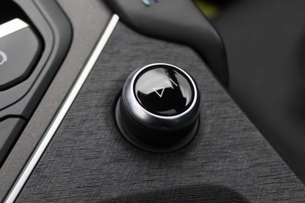 Lynk & Co 01 1.5 Panoramadak, ACC, Keyless, Navigatie, PDC, LED, 20''