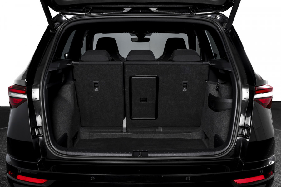 Škoda Karoq 1.5 TSI ACT 150 PK Sportline Business - Automaat | Elek. Trekhaak | Dig. Cockpit | Adapt. Cruise | PDC | Camera | NAV + App. Connect | ECC | DAB | LM 18" | 7979