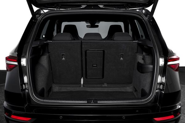 Škoda Karoq 1.5 TSI ACT 150 PK Sportline Business - Automaat | Elek. Trekhaak | Dig. Cockpit | Adapt. Cruise | PDC | Camera | NAV + App. Connect | ECC | DAB | LM 18" | 7979