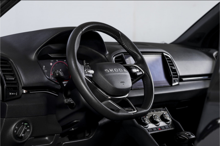 Škoda Karoq 1.5 TSI ACT 150 PK Sportline Business - Automaat | Elek. Trekhaak | Dig. Cockpit | Adapt. Cruise | PDC | Camera | NAV + App. Connect | ECC | DAB | LM 18" | 7979