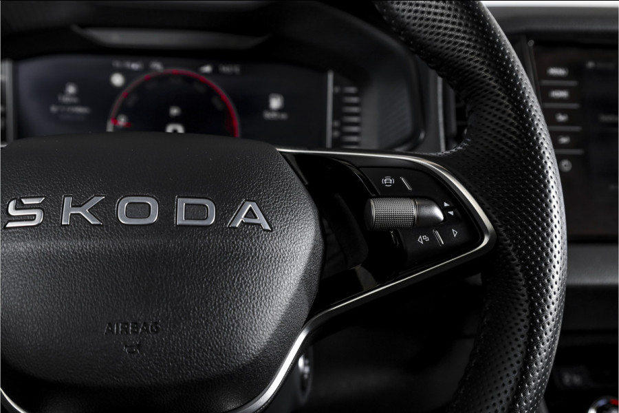 Škoda Karoq 1.5 TSI ACT 150 PK Sportline Business - Automaat | Elek. Trekhaak | Dig. Cockpit | Adapt. Cruise | PDC | Camera | NAV + App. Connect | ECC | DAB | LM 18" | 7979