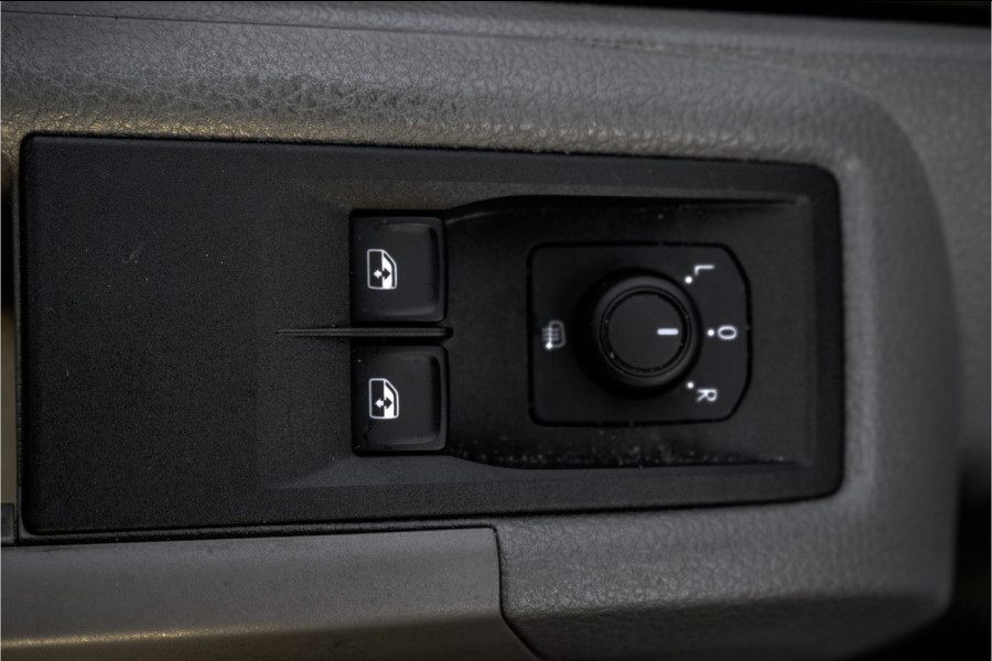 Volkswagen Crafter 35 2.0 TDI L4H3 | 177PK | Automaat | NW Interieur | Navi | Camera | Carplay