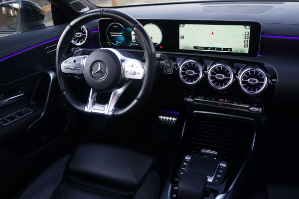 Mercedes-Benz CLA-Klasse AMG CLA 35 4Matic 306PK Pano/Aero/Night/Sfeer
