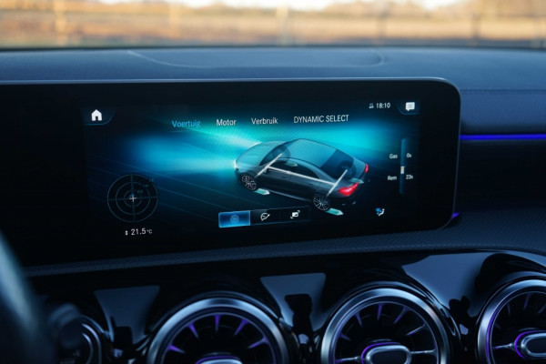 Mercedes-Benz CLA-Klasse AMG CLA 35 4Matic 306PK Pano/Aero/Night/Sfeer