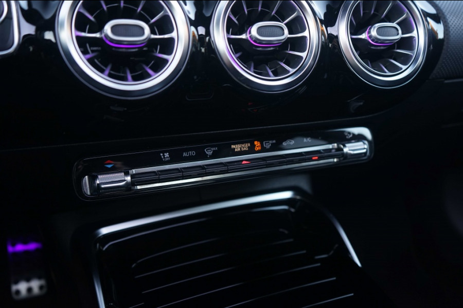 Mercedes-Benz CLA-Klasse AMG CLA 35 4Matic 306PK Pano/Aero/Night/Sfeer