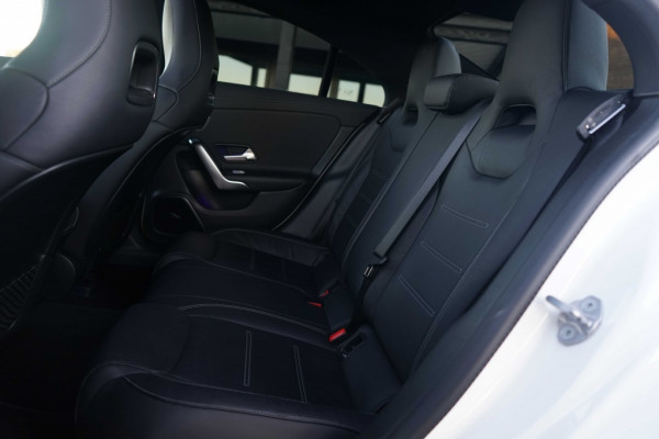 Mercedes-Benz CLA-Klasse AMG CLA 35 4Matic 306PK Pano/Aero/Night/Sfeer
