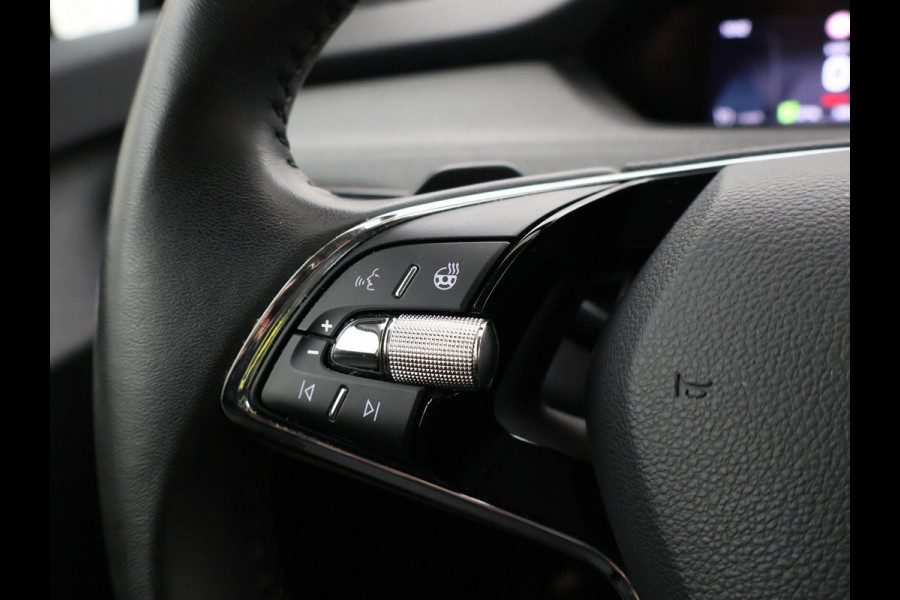 Škoda ENYAQ iV 80 - 204 PK + SFEERVERLICHTING | CAMERA | STUURWIELVERW. | CARPLAY