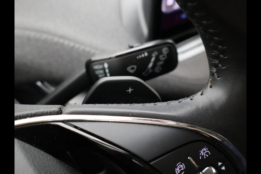 Škoda ENYAQ iV 80 - 204 PK + SFEERVERLICHTING | CAMERA | STUURWIELVERW. | CARPLAY