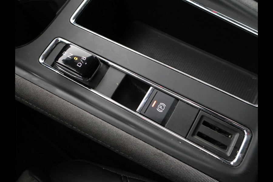 Škoda ENYAQ iV 80 - 204 PK + SFEERVERLICHTING | CAMERA | STUURWIELVERW. | CARPLAY