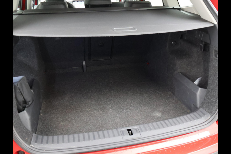 Škoda ENYAQ iV 80 - 204 PK + SFEERVERLICHTING | CAMERA | STUURWIELVERW. | CARPLAY