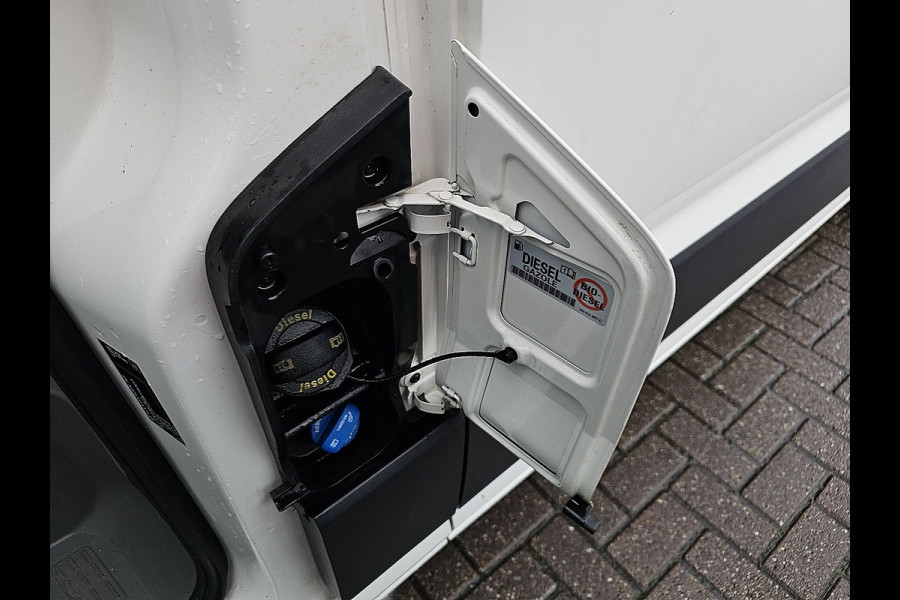Volkswagen Crafter 35 2.0 TDI L3H3 Laadklep! NAP 140Pk Euro6 Airco!
