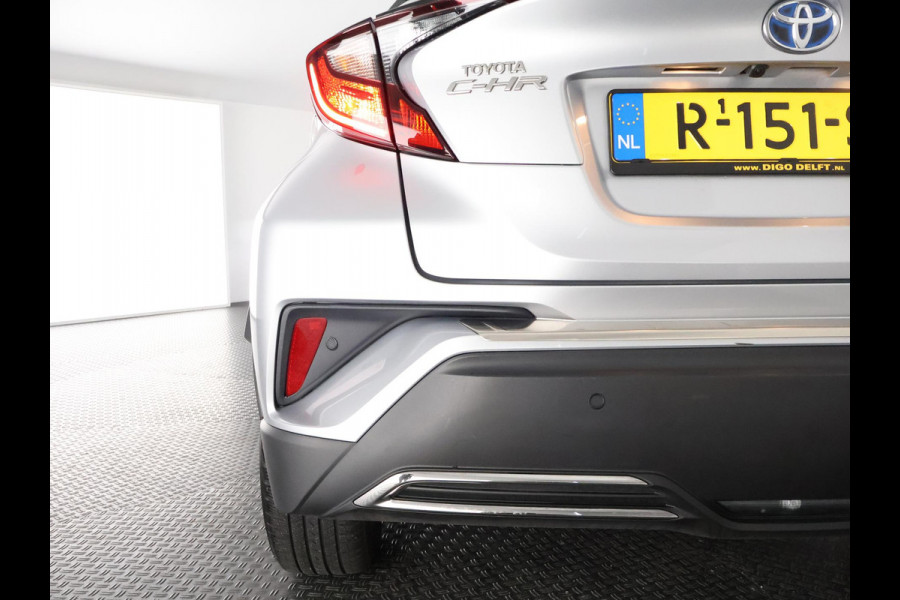 Toyota C-HR 2.0 HYBRIDE DYNAMIC BIJNA 2023 GARANTIE 11-2032 NAVI. HALF LEDER. 182 PK. PDC V+A.CAMERA. ADAPTIVE CRUISE