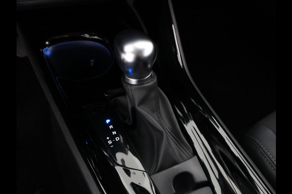 Toyota C-HR 2.0 HYBRIDE DYNAMIC BIJNA 2023 GARANTIE 11-2032 NAVI. HALF LEDER. 182 PK. PDC V+A.CAMERA. ADAPTIVE CRUISE