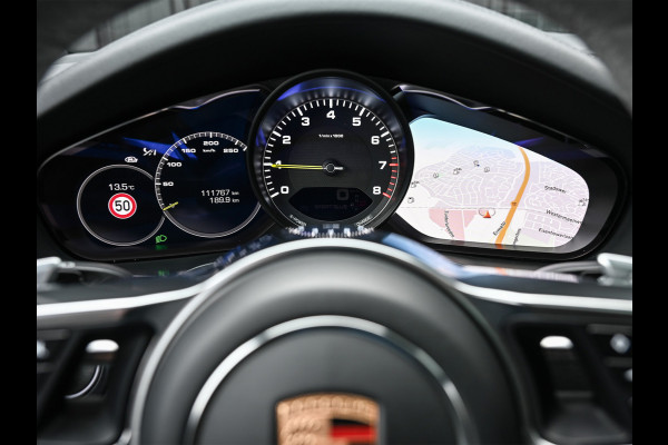 Porsche Cayenne Coupé 3.0 E-Hybrid · Sport chrono · NL-auto · Panoramadak · Bose sound · Keyless · 360 Camera · 4 Wheel steering · Adaptive cruise · M