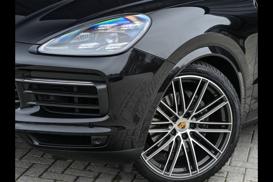 Porsche Cayenne Coupé 3.0 E-Hybrid · Sport chrono · NL-auto · Panoramadak · Bose sound · Keyless · 360 Camera · 4 Wheel steering · Adaptive cruise · M