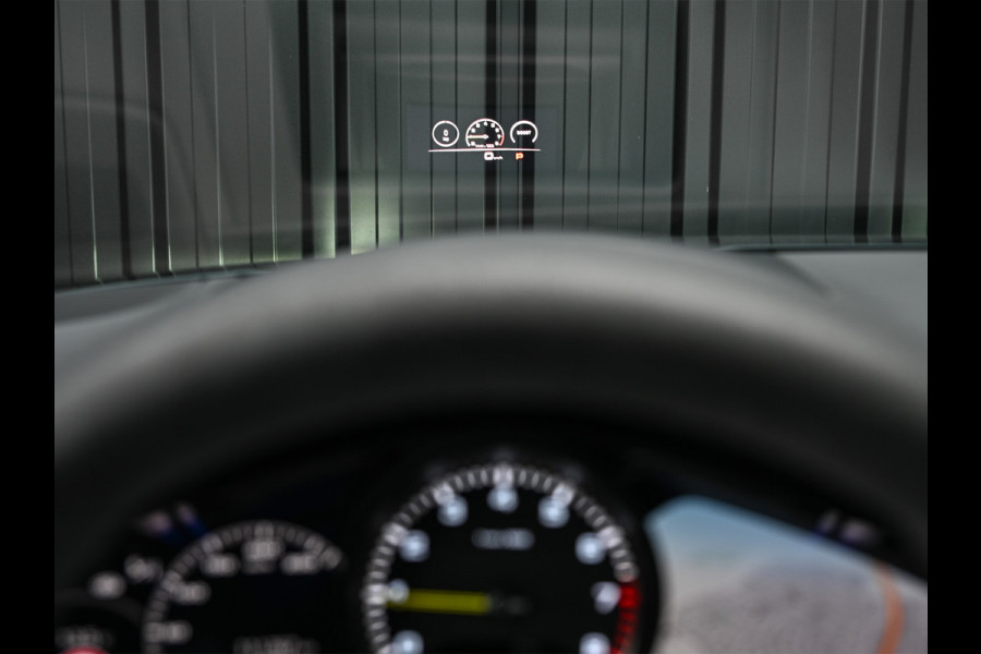 Porsche Cayenne Coupé 3.0 E-Hybrid · Sport chrono · NL-auto · Panoramadak · Bose sound · Keyless · 360 Camera · 4 Wheel steering · Adaptive cruise · M