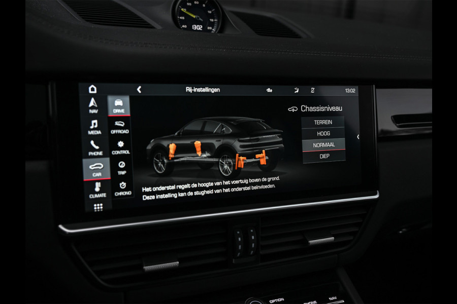 Porsche Cayenne Coupé 3.0 E-Hybrid · Sport chrono · NL-auto · Panoramadak · Bose sound · Keyless · 360 Camera · 4 Wheel steering · Adaptive cruise · M