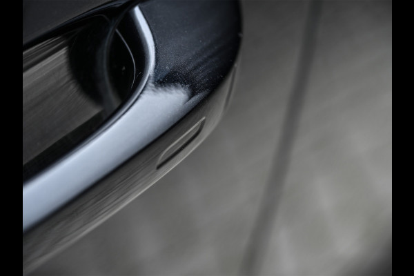 Porsche Cayenne Coupé 3.0 E-Hybrid · Sport chrono · NL-auto · Panoramadak · Bose sound · Keyless · 360 Camera · 4 Wheel steering · Adaptive cruise · M