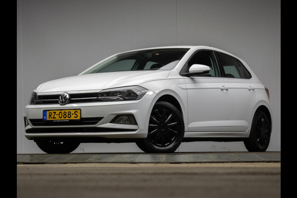 Volkswagen Polo 1.0 TSI Comfortline Sport (APPLE CARPLAY,GROOT NAVI,ADAPTIVE CRUISE,TREKHAAK,LED,SPORTSTOELEN,NETTE STAAT)