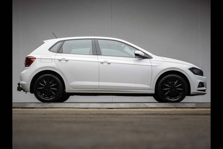 Volkswagen Polo 1.0 TSI Comfortline Sport (APPLE CARPLAY,GROOT NAVI,ADAPTIVE CRUISE,TREKHAAK,LED,SPORTSTOELEN,NETTE STAAT)
