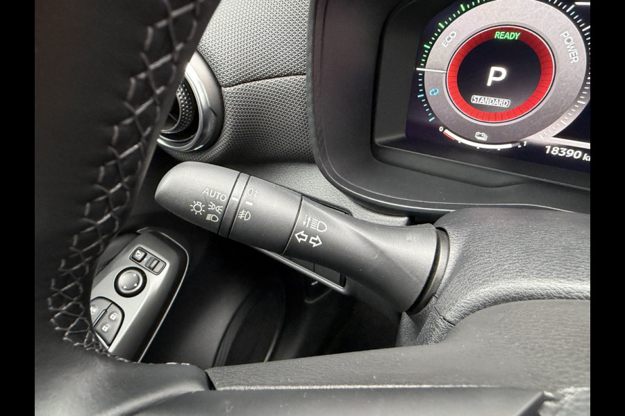 Nissan Juke 1.6 Hybrid N-Connecta Automaat / Keyless / Carplay / Camera / Navi / 17" LM /