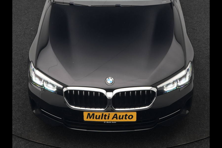 BMW 5 Serie Touring 530e Executive Plug In Hybrid 293pk Dealer O.H. PHEV | Panodak | 360 Camera | Lederen Sportstoelen Verwarmd | Sfeerverlichting | Apple Carplay | Navigatie | Virtual | DAB |