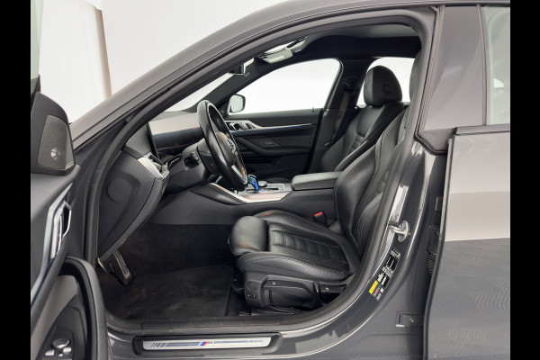 BMW i4 eDrive40 High Executive 84 kWh (3-Fase) [SOH-97%] (INCL-BTW) *AUT | HEAD UP | FULL-LED | HARMAN KARDON | ADAPTIVE-CRUISE | WIDE-SCREEN-DIGI-COCKPIT | DAB+ | CAMERA | AMBIENT-LIGHT | CARPLAY | LEATHER SPORT-SEATS |  | 19''ALU*