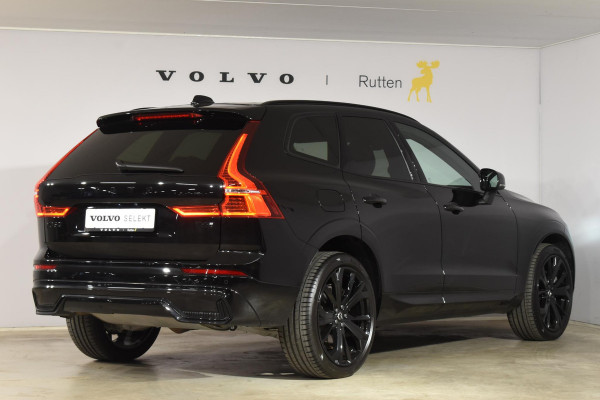 Volvo XC60 2.0 T6 Plug-in hybrid AWD Plus Black Edition Panoramadak | Adaptieve Cruise Control | Harman Kardon | Apple Carplay/Android Auto | Achterbank verwarmd