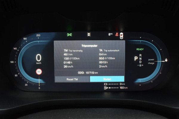 Volvo XC60 2.0 T6 Plug-in hybrid AWD Plus Black Edition Panoramadak | Adaptieve Cruise Control | Harman Kardon | Apple Carplay/Android Auto | Achterbank verwarmd