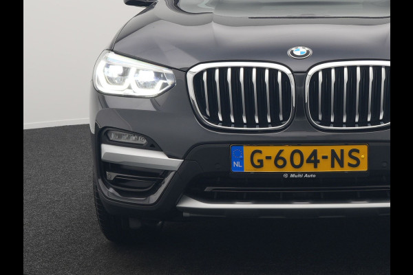 BMW X3 sDrive20i High Executive 184pk Dealer O.H. 34.624 KM | Panodak | Head Up | Camera | Lederen Sportstoelen Verwarmd | Keyless | Navigatie | Cruise Control | DAB |