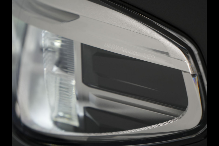 BMW X3 sDrive20i High Executive 184pk Dealer O.H. 34.624 KM | Panodak | Head Up | Camera | Lederen Sportstoelen Verwarmd | Keyless | Navigatie | Cruise Control | DAB |