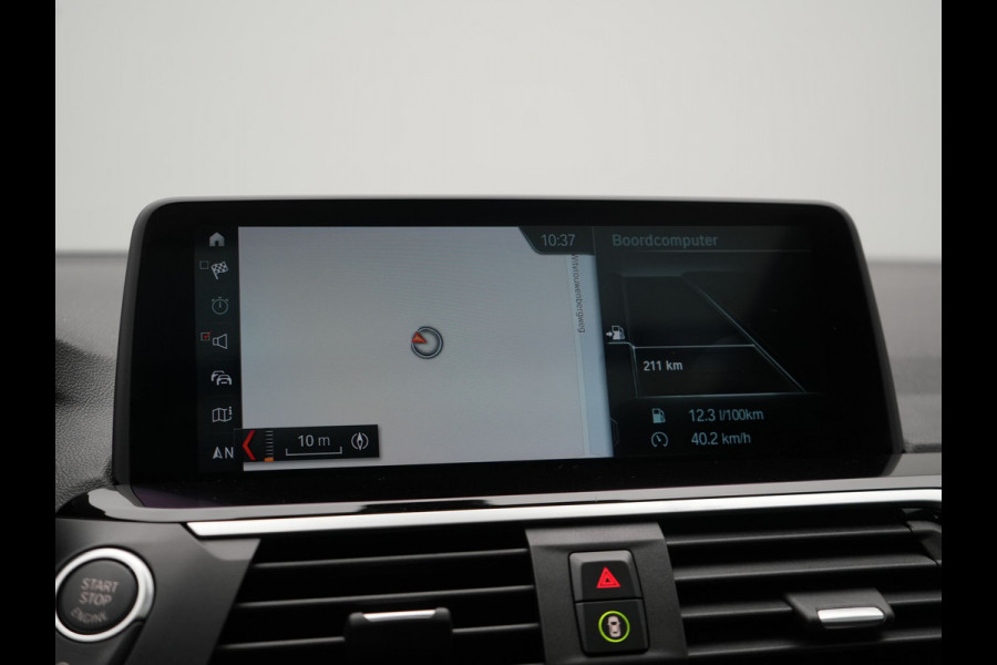 BMW X3 sDrive20i High Executive 184pk Dealer O.H. 34.624 KM | Panodak | Head Up | Camera | Lederen Sportstoelen Verwarmd | Keyless | Navigatie | Cruise Control | DAB |