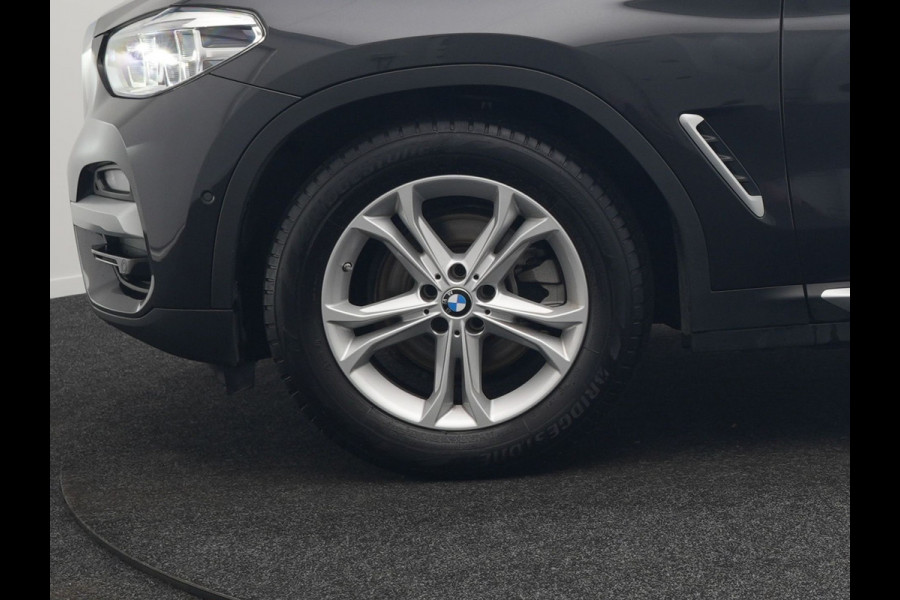 BMW X3 sDrive20i High Executive 184pk Dealer O.H. 34.624 KM | Panodak | Head Up | Camera | Lederen Sportstoelen Verwarmd | Keyless | Navigatie | Cruise Control | DAB |