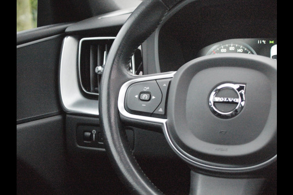 Volvo XC60 2.0 T8 Twin Engine AWD Inscription | Trekhaak | Luchtvering | Panoramadak | Black Edition |