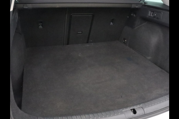 Seat Leon 1.4 e-Hybrid FR | Trekhaak | Stoelverwarming | Camera | Adaptive cruise | Carplay | Navigatie | PHEV | Plug In