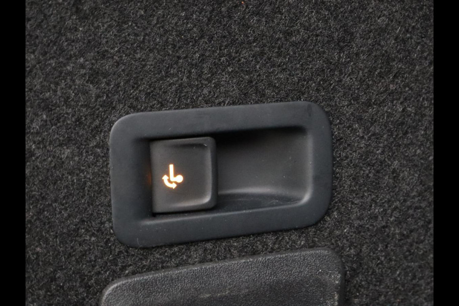 Seat Leon 1.4 e-Hybrid FR | Trekhaak | Stoelverwarming | Camera | Adaptive cruise | Carplay | Navigatie | PHEV | Plug In