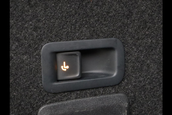 Seat Leon 1.4 e-Hybrid FR | Trekhaak | Stoelverwarming | Camera | Adaptive cruise | Carplay | Navigatie | PHEV | Plug In