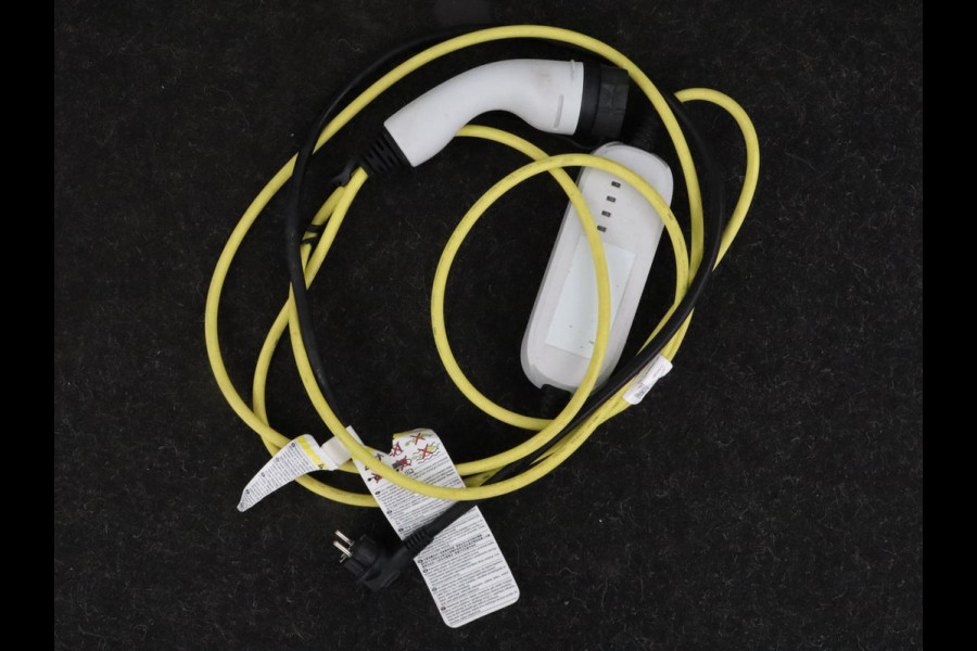 Seat Leon 1.4 e-Hybrid FR | Trekhaak | Stoelverwarming | Camera | Adaptive cruise | Carplay | Navigatie | PHEV | Plug In