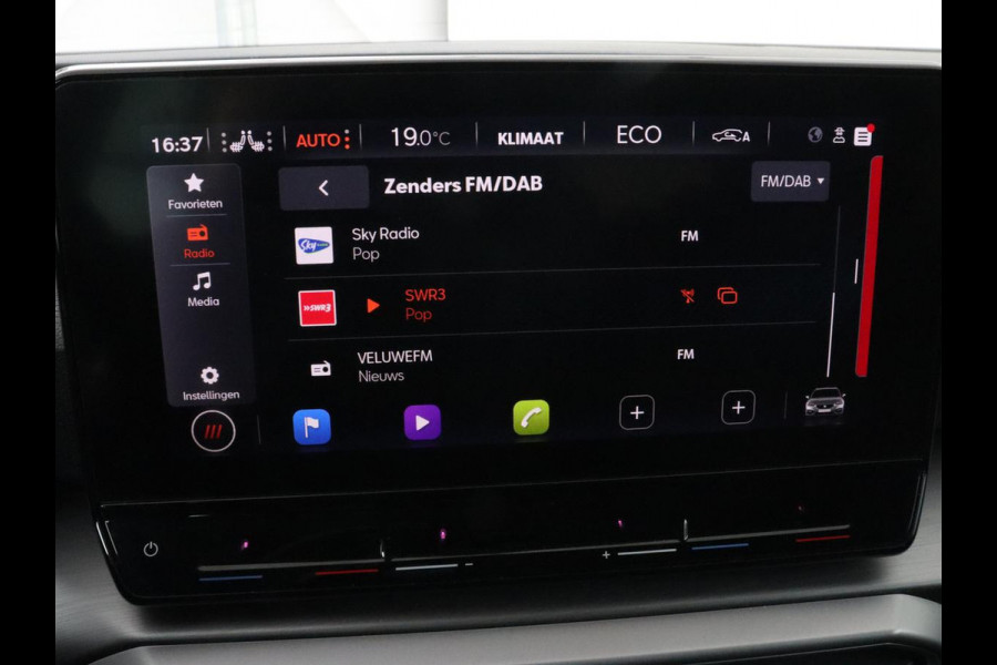 Seat Leon 1.4 e-Hybrid FR | Trekhaak | Stoelverwarming | Camera | Adaptive cruise | Carplay | Navigatie | PHEV | Plug In