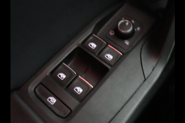 Seat Leon 1.4 e-Hybrid FR | Trekhaak | Stoelverwarming | Camera | Adaptive cruise | Carplay | Navigatie | PHEV | Plug In