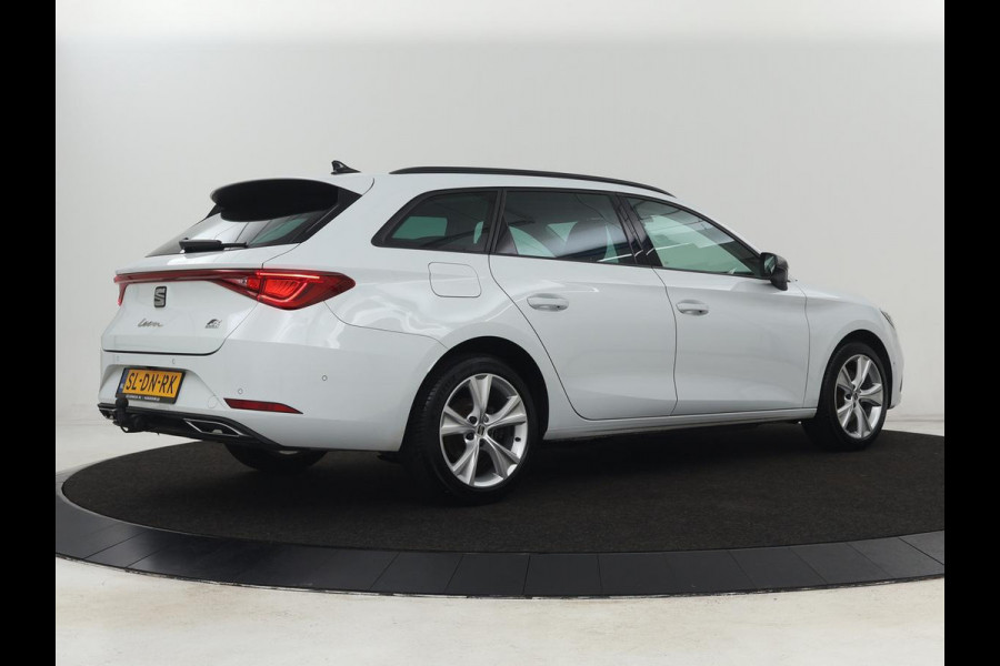 Seat Leon 1.4 e-Hybrid FR | Trekhaak | Stoelverwarming | Camera | Adaptive cruise | Carplay | Navigatie | PHEV | Plug In