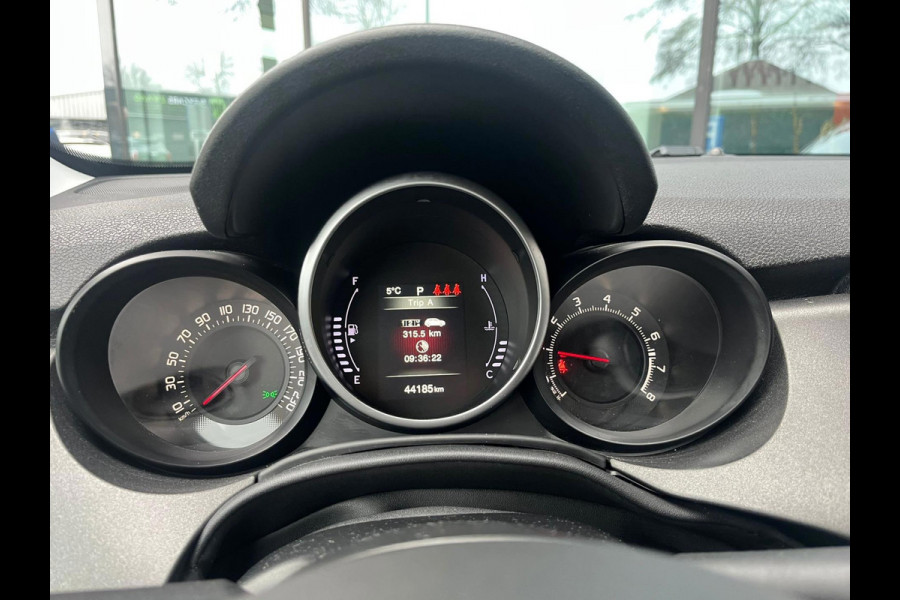 Fiat 500X Cross 1.4 Turbo MultiAir CrossPlus 4x4 - Automaat - Navi - Climate - Trekhaak