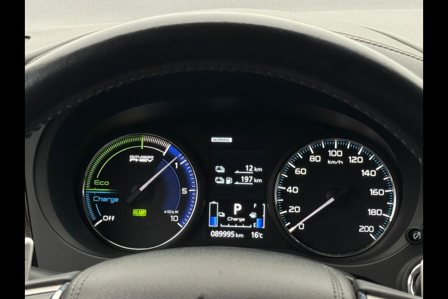 Mitsubishi Outlander 2.4 PHEV Pure+, vele opties, achteruitrijcamera, leder, 18 inch, 1 e eigenaar, NL auto met nationale auto pas