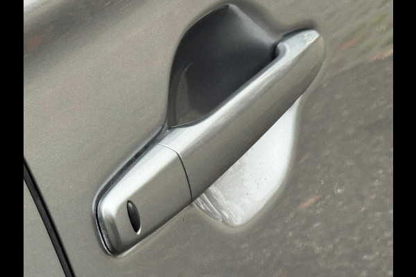 Mitsubishi Outlander 2.4 PHEV Pure+, vele opties, achteruitrijcamera, leder, 18 inch, 1 e eigenaar, NL auto met nationale auto pas