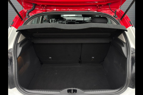 Citroën C3 1.2 PureTech Shine / Camera / Carplay / ACTIE