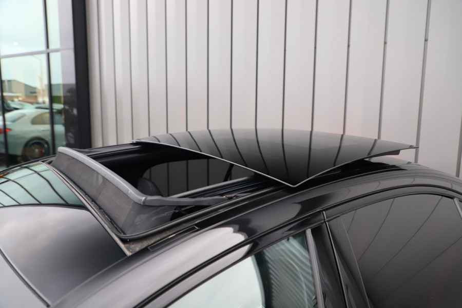 Mercedes-Benz C-Klasse AMG 63 S E Performance | 680PK | Achterasbesturing | Head-up | Keyless-go | Carbon | Schaalstoelen | Digital-light | Pano | 2024