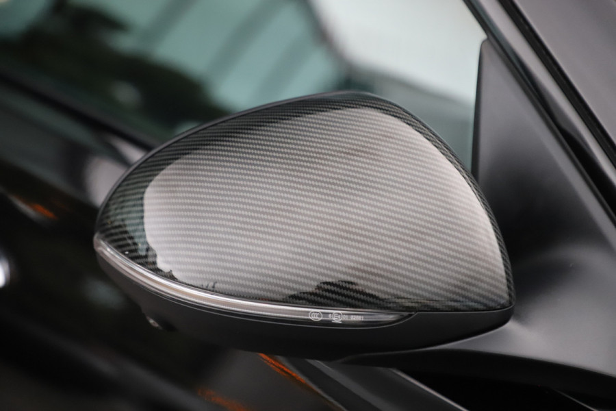 Mercedes-Benz C-Klasse AMG 63 S E Performance | 680PK | Achterasbesturing | Head-up | Keyless-go | Carbon | Schaalstoelen | Digital-light | Pano | 2024