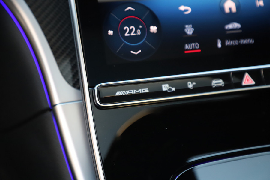 Mercedes-Benz C-Klasse AMG 63 S E Performance | 680PK | Achterasbesturing | Head-up | Keyless-go | Carbon | Schaalstoelen | Digital-light | Pano | 2024