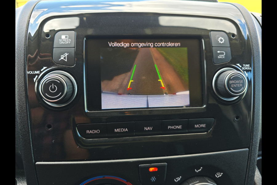 Peugeot Boxer 330 2.2 BlueHDi L2 H2 - 120 Pk - Euro 6 - Navi - ParkeerCamera - Airco - Cruise Control